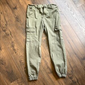 Refuge Green Cargo Pants with Jogger Style